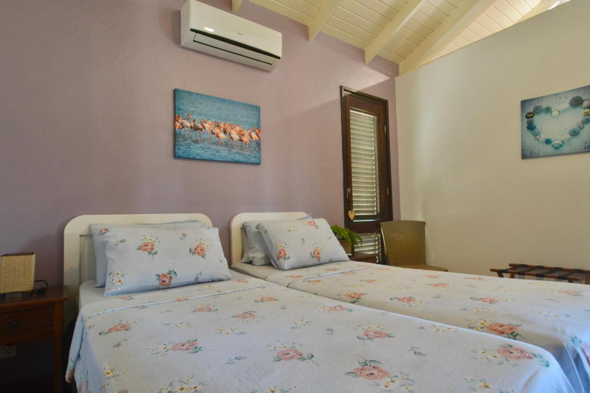 Blue Bay Beach Villas & Apartments Bagian luar foto