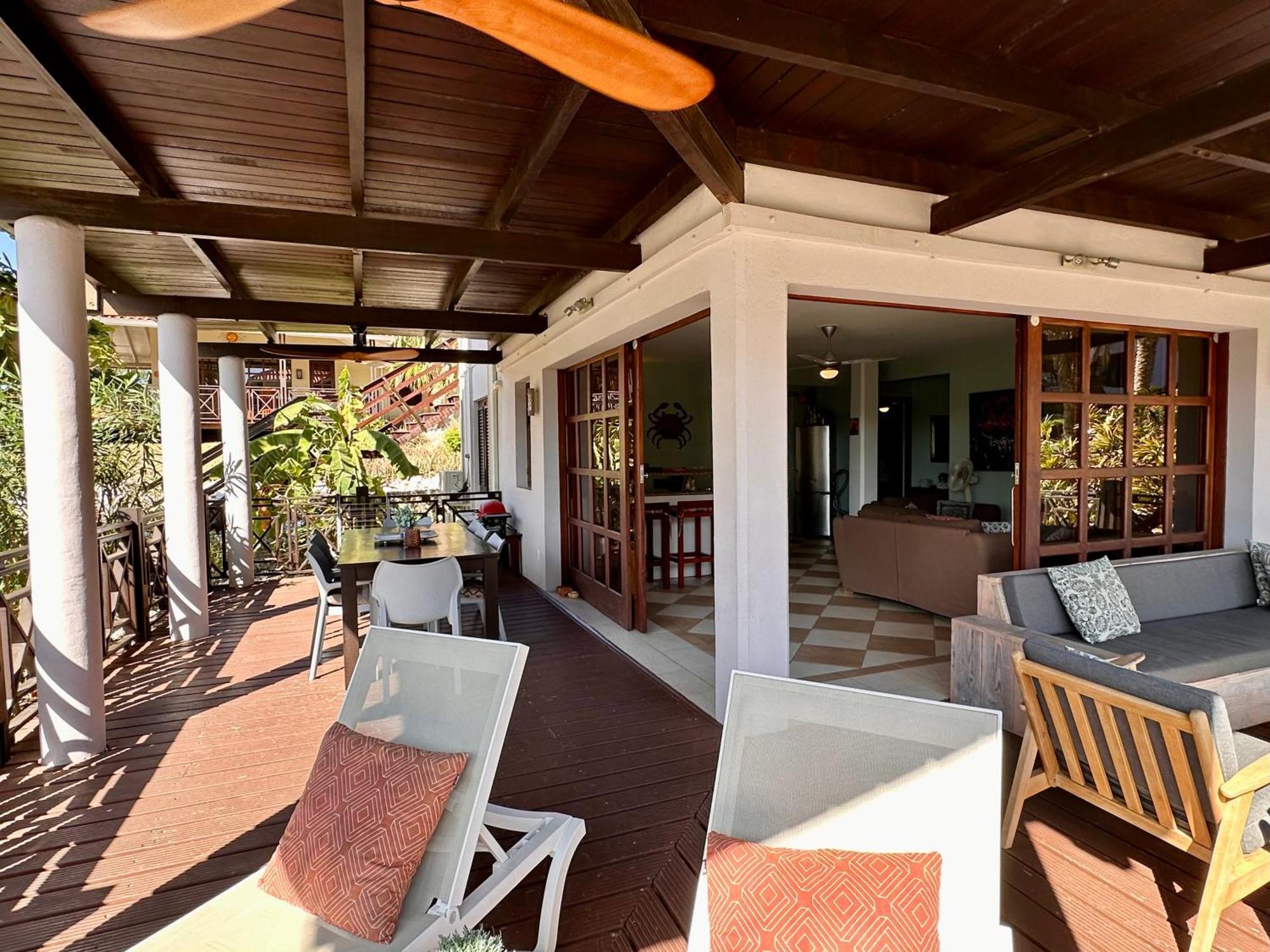 Blue Bay Beach Villas & Apartments Bagian luar foto