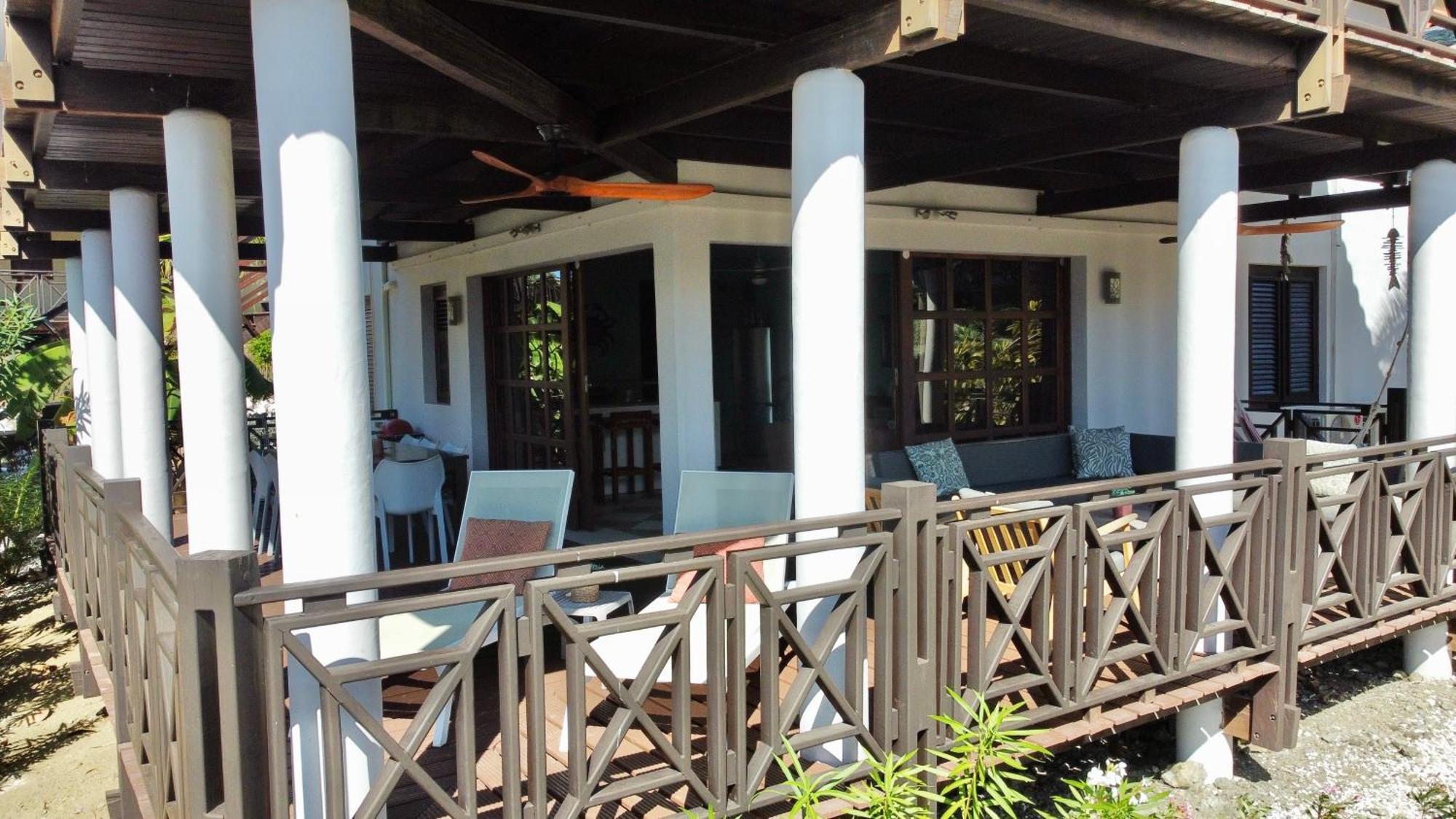 Blue Bay Beach Villas & Apartments Bagian luar foto