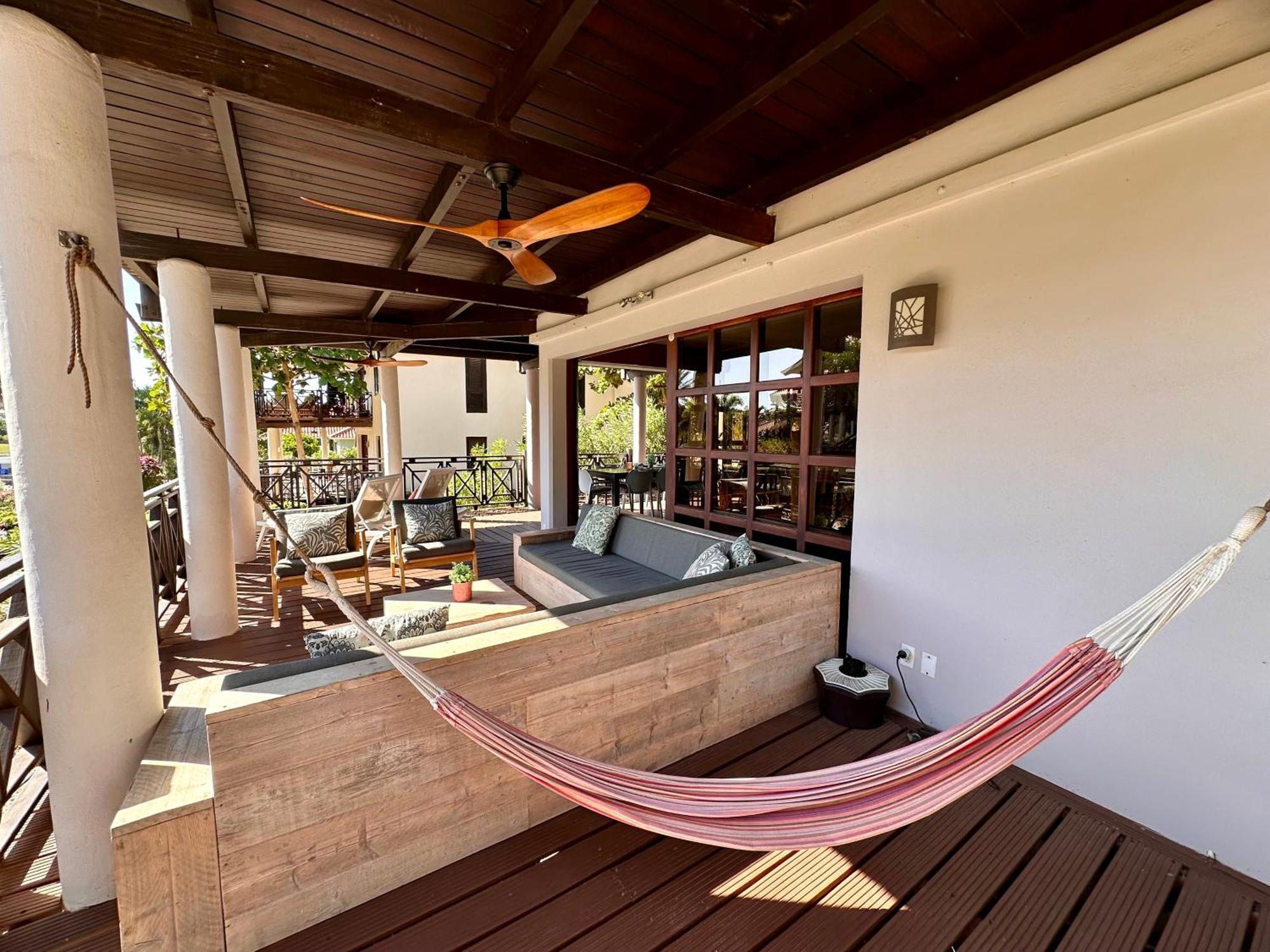 Blue Bay Beach Villas & Apartments Bagian luar foto