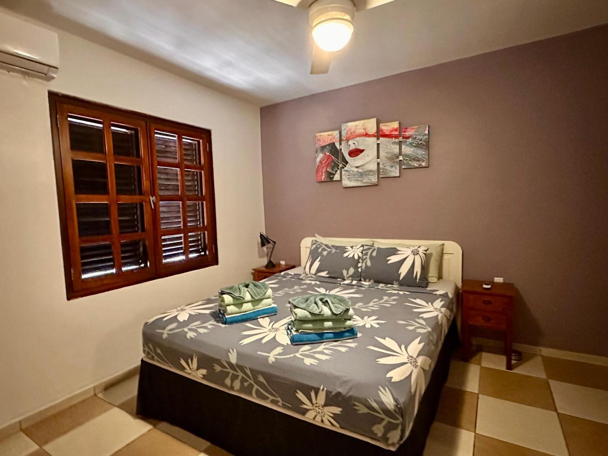 Blue Bay Beach Villas & Apartments Bagian luar foto