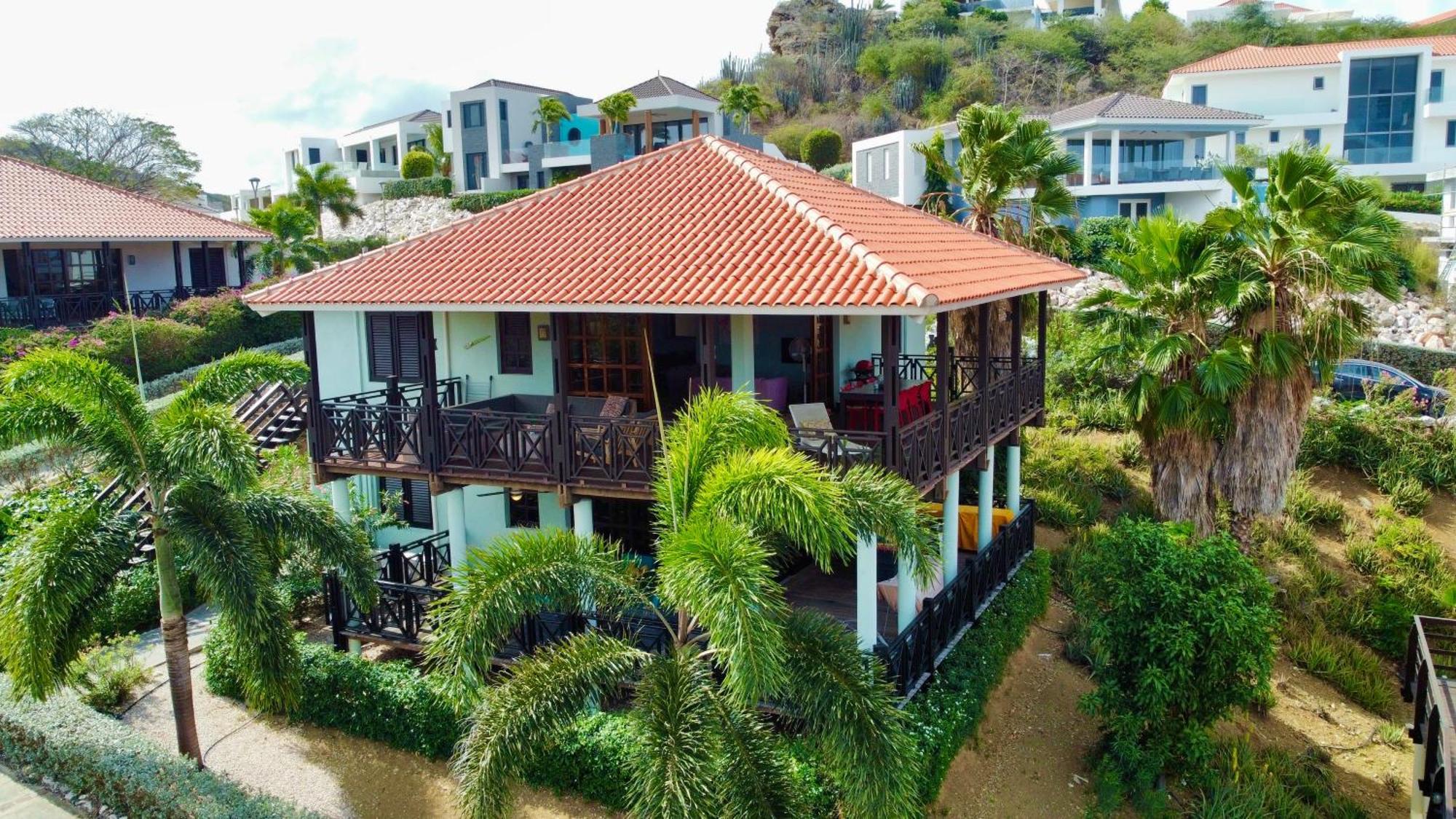 Blue Bay Beach Villas & Apartments Bagian luar foto