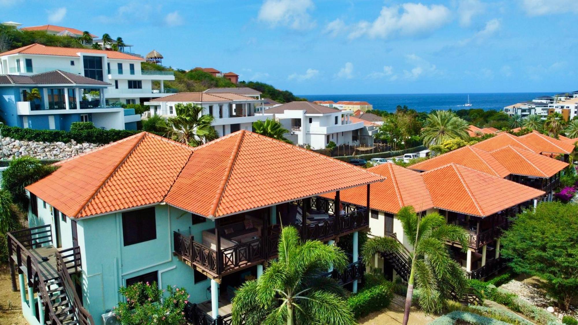 Blue Bay Beach Villas & Apartments Bagian luar foto