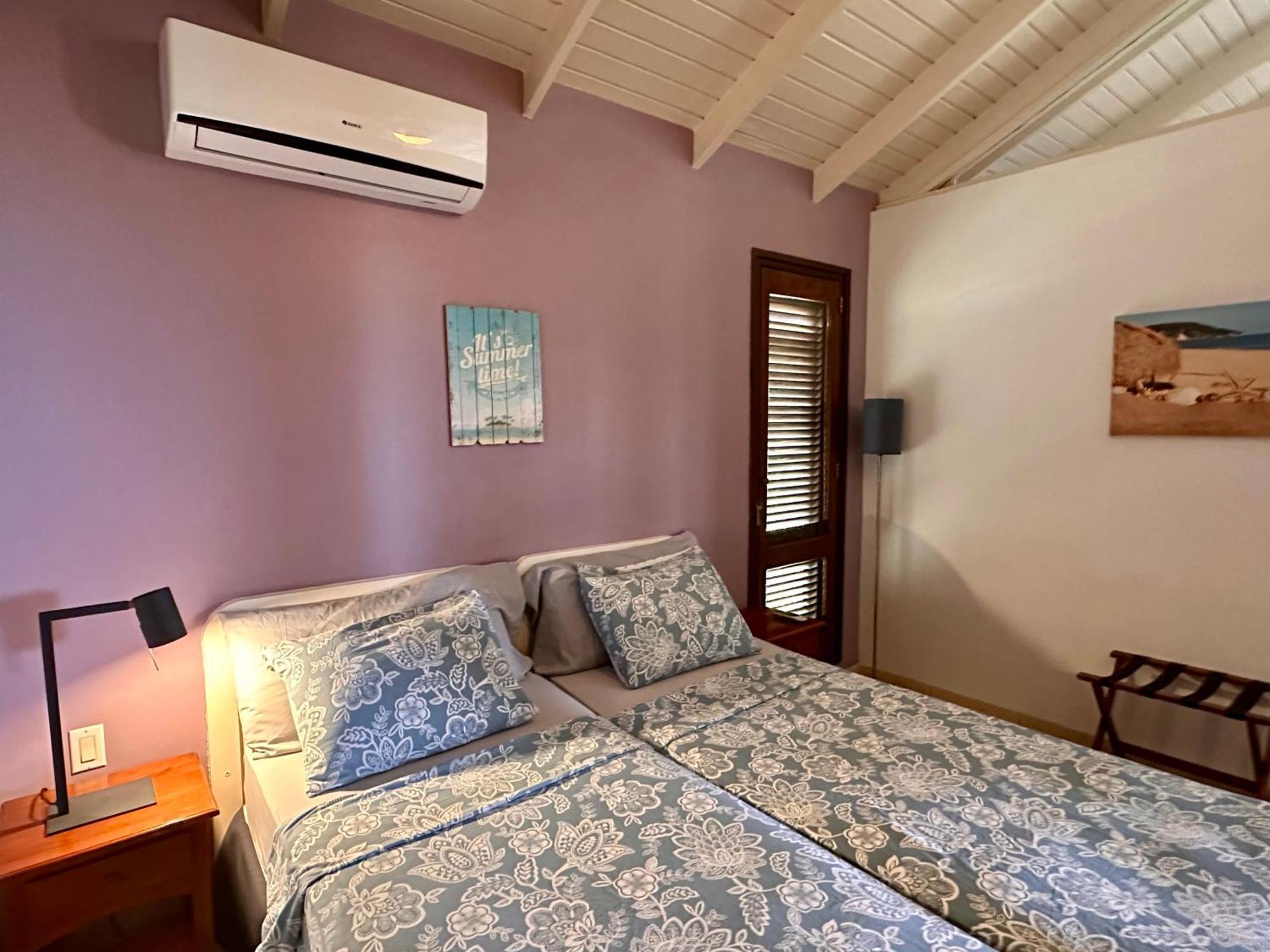 Blue Bay Beach Villas & Apartments Bagian luar foto